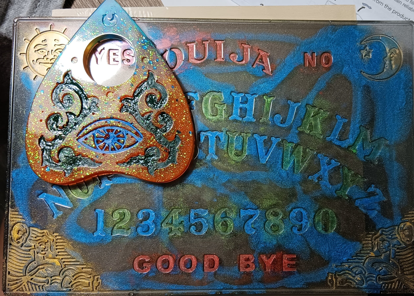 Resin Ouija Board and Planchett decoration