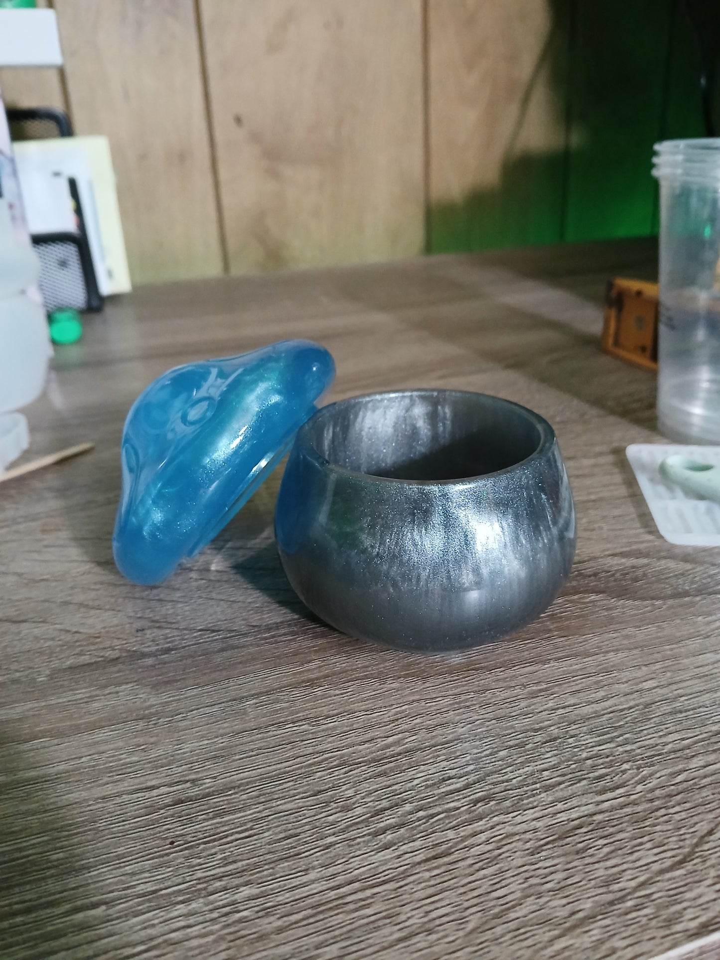 Resin mushroom dish