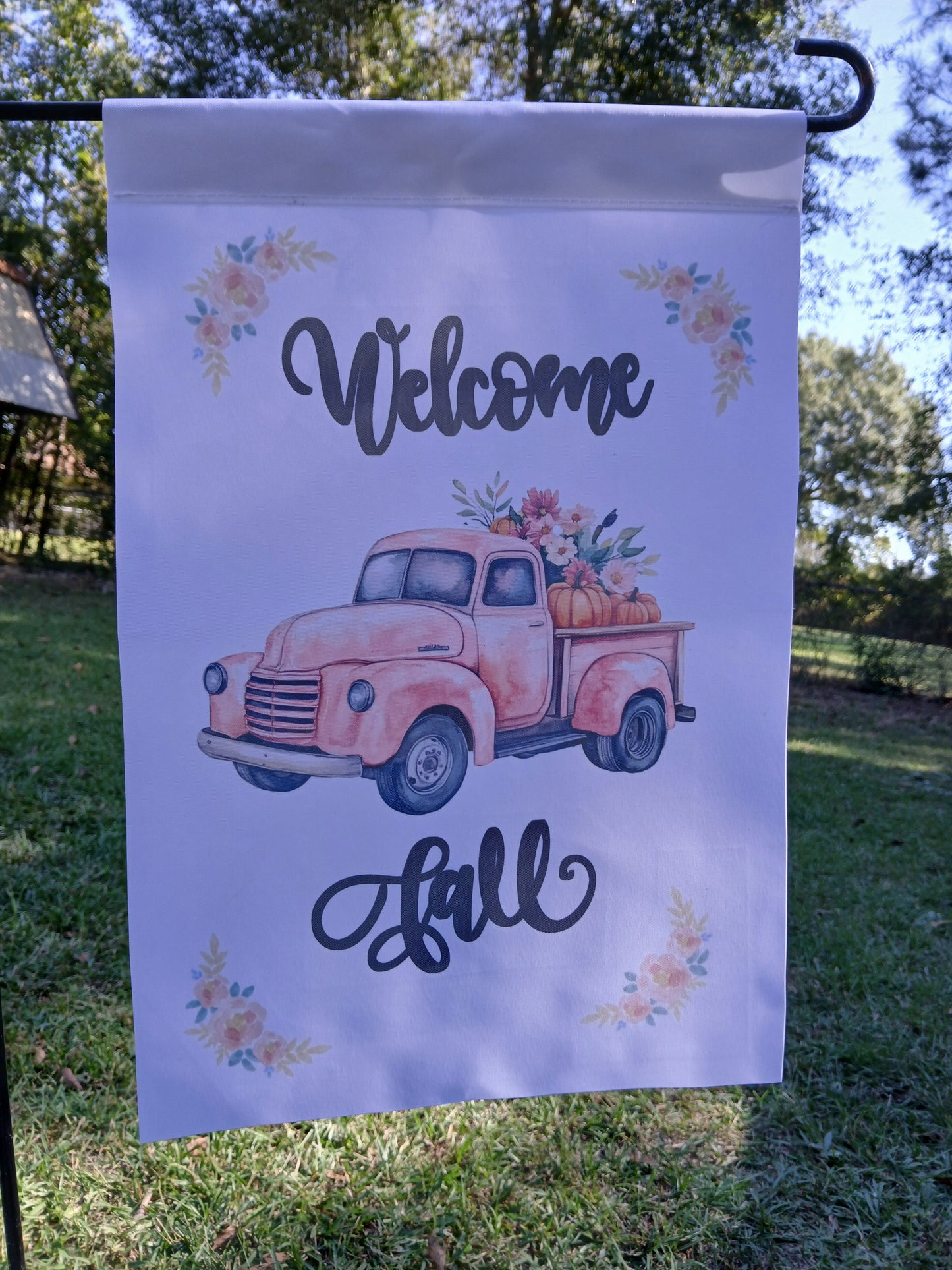 Welcome fall flag